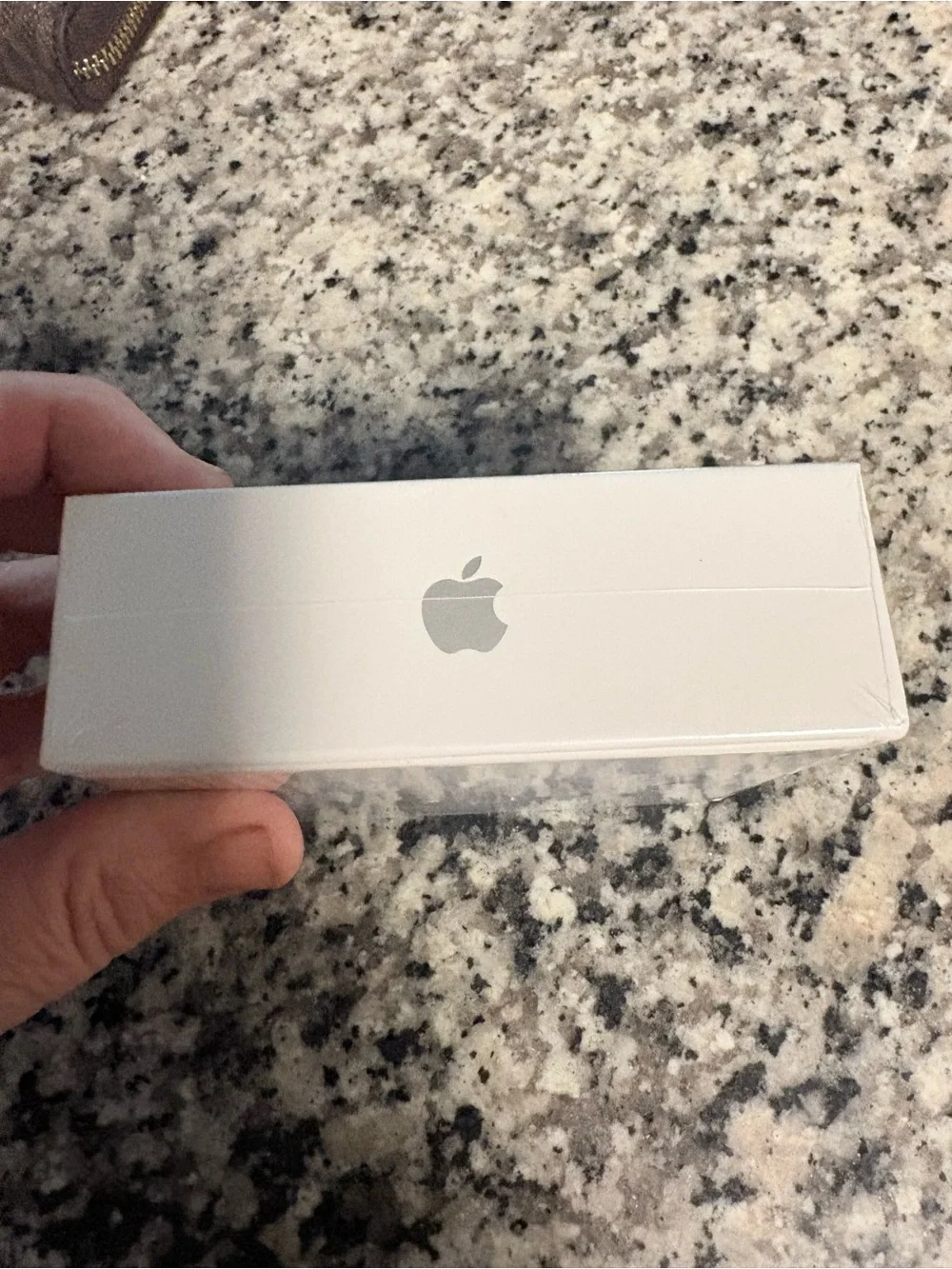 Apple AirPods with Wireless Charging Case - White